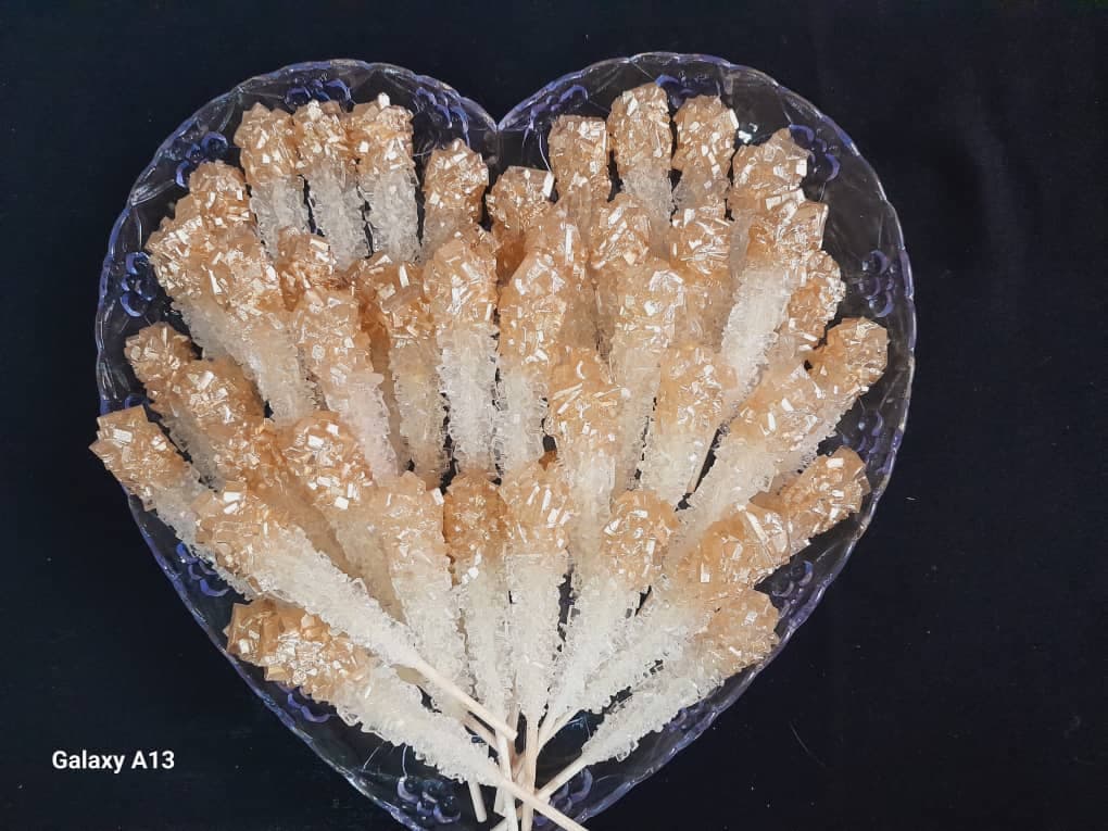 تولید و فروش قند و نبات گیاهی رژیمی و میوه ای نباتکده گل بابونه در کرمان