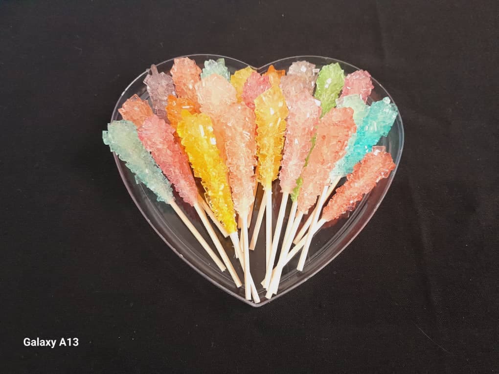 تولید و فروش قند و نبات گیاهی رژیمی و میوه ای نباتکده گل بابونه در کرمان