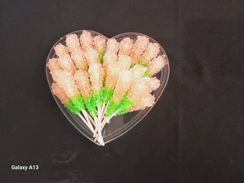 تولید و فروش قند و نبات گیاهی رژیمی و میوه ای نباتکده گل بابونه در کرمان