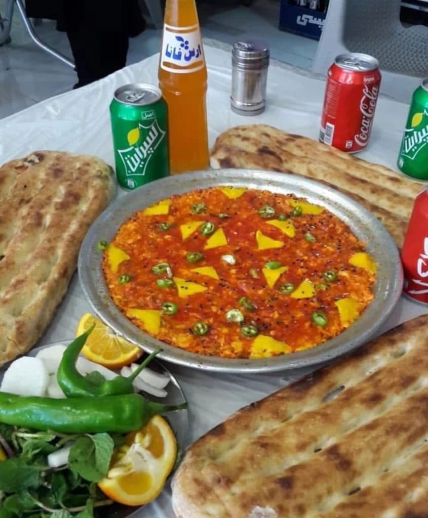 املت تبریز پاشا صبحانه با نان داغ در تبریز