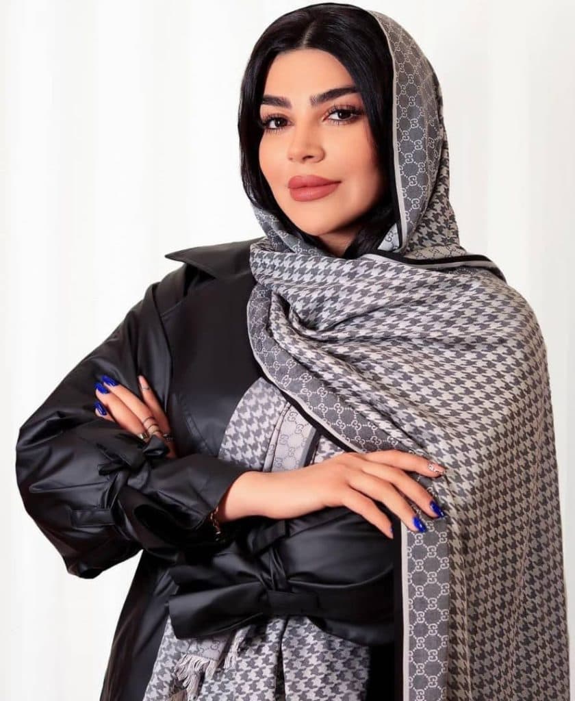 سالن زیبایی آموزش و خدمات تخصصی میکاپ عروس یگانه انتظاری در نیشابور