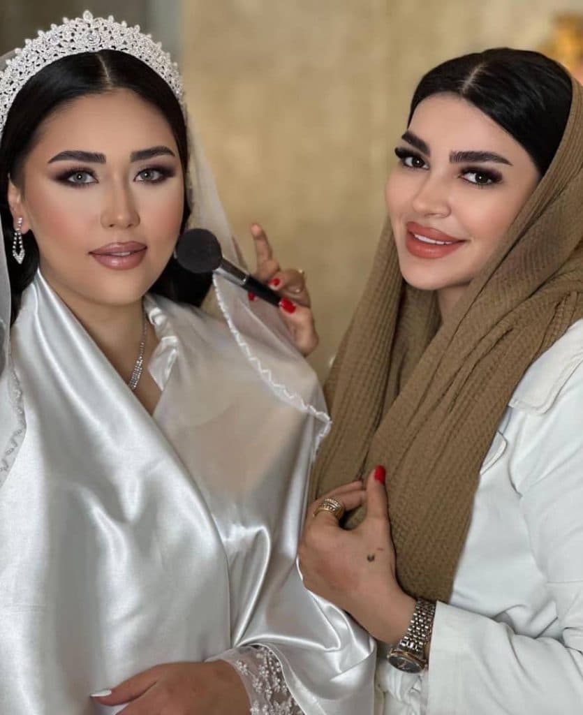 سالن زیبایی آموزش و خدمات تخصصی میکاپ عروس یگانه انتظاری در نیشابور