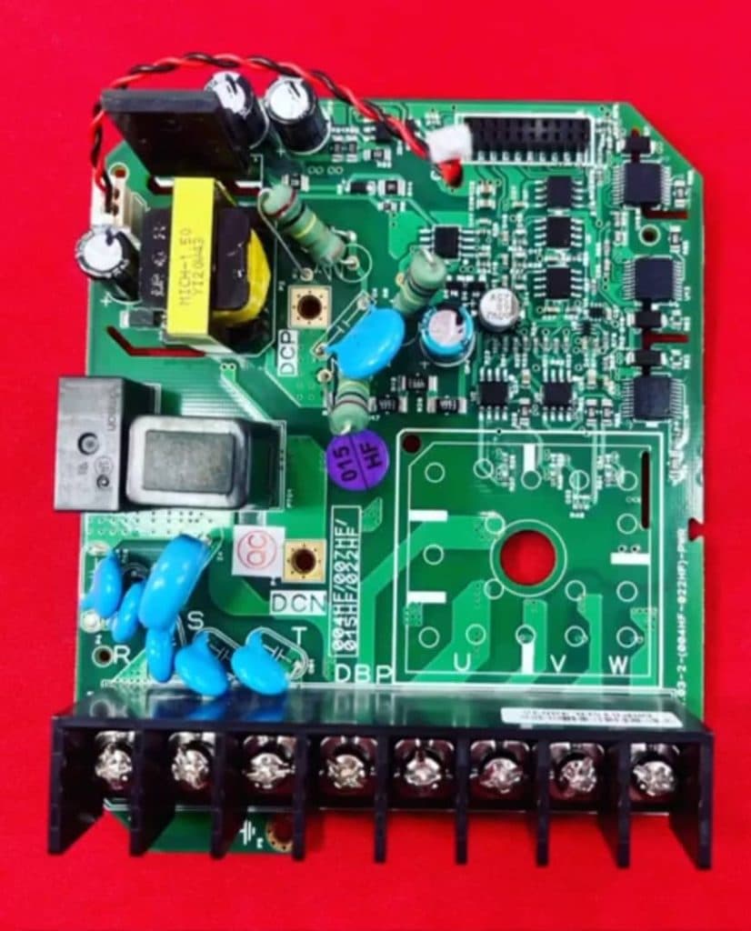 فروش و اجرای برق اتوماسیون صنعتی و درایو اینورتر یارا صنعت در ساوه اراک