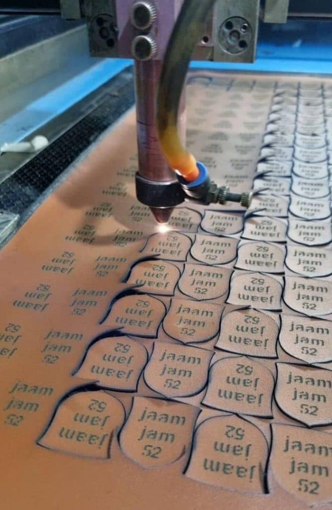 خدمات چاپ و برش لیزر تیام نی نی در قم