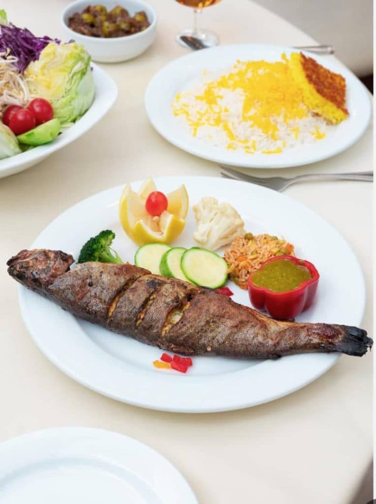 رستوران آپادانا در قزوین