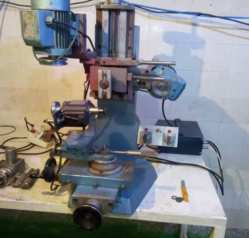 ساخت ماشین آلات طلا و جواهر و تراشکاری ایساتیس در یزد