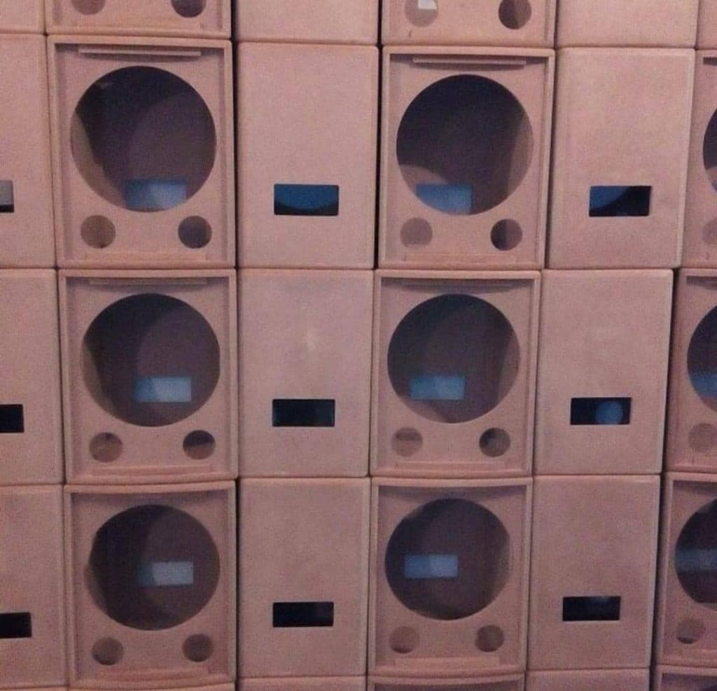 تولید و فروش قطعات و سیستم های صوتی و جعبه بلندگو راستین آسیا در کرج