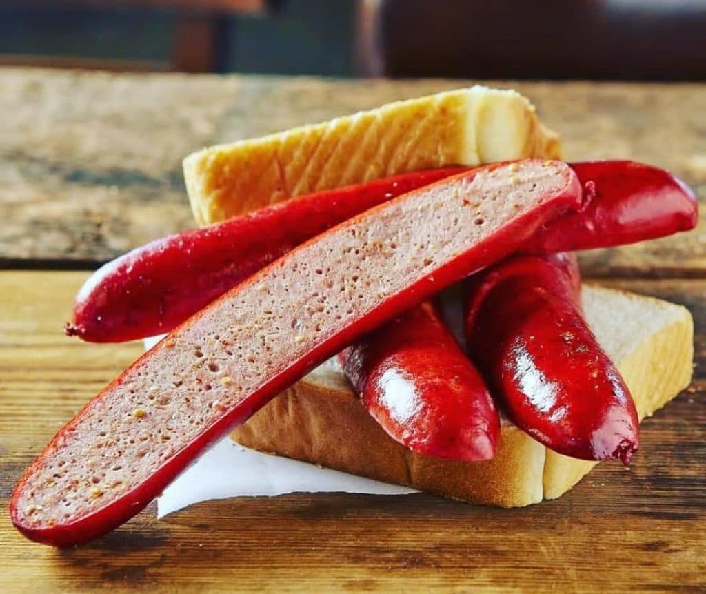 فروشگاه سوسیس و کالباس پروتئین لند در کیش