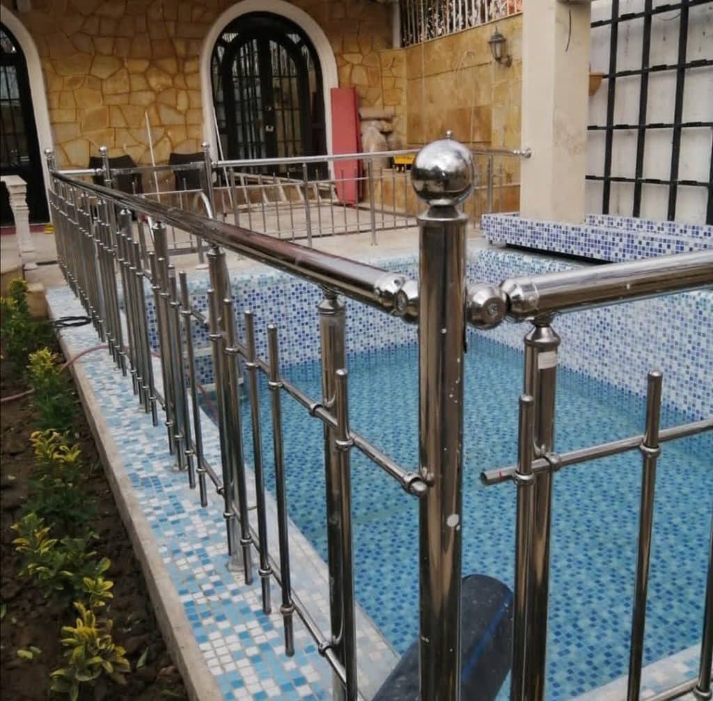 ساخت و نصب نرده راه پله و حفاظ دور استخر استیل پاسارگاد مشهد