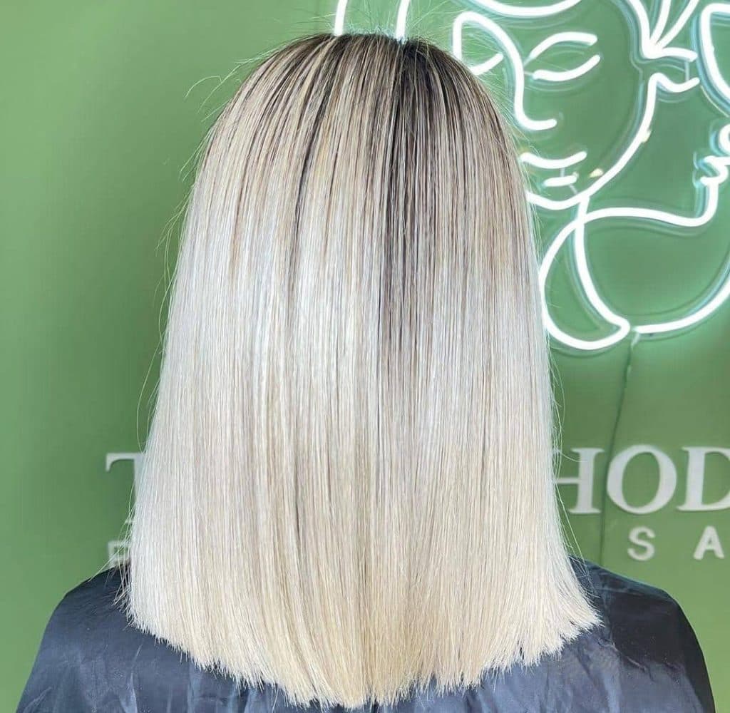 مرکز تخصصی کراتین صافی احیا و فر دائم مو عادله انواری در ساری