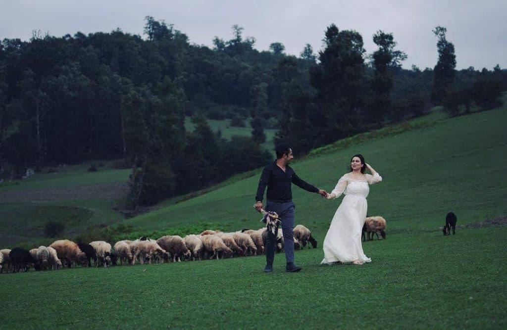 استدیو و آتلیه عکس و فیلمبرداری عروس فرهمندی در تهران