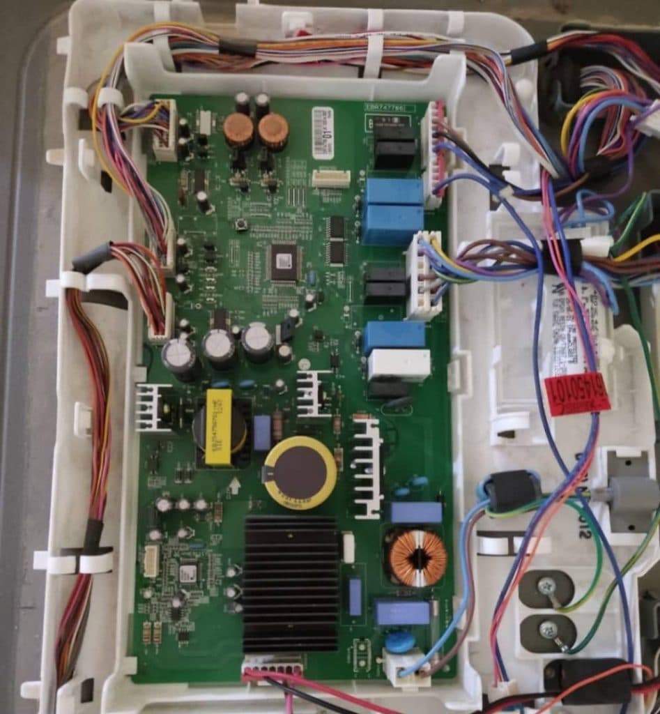 تعمیرات یخچال فریزر خانگی و صنعتی چیلر سردخانه کولر گازی احمدی در رفسنجان