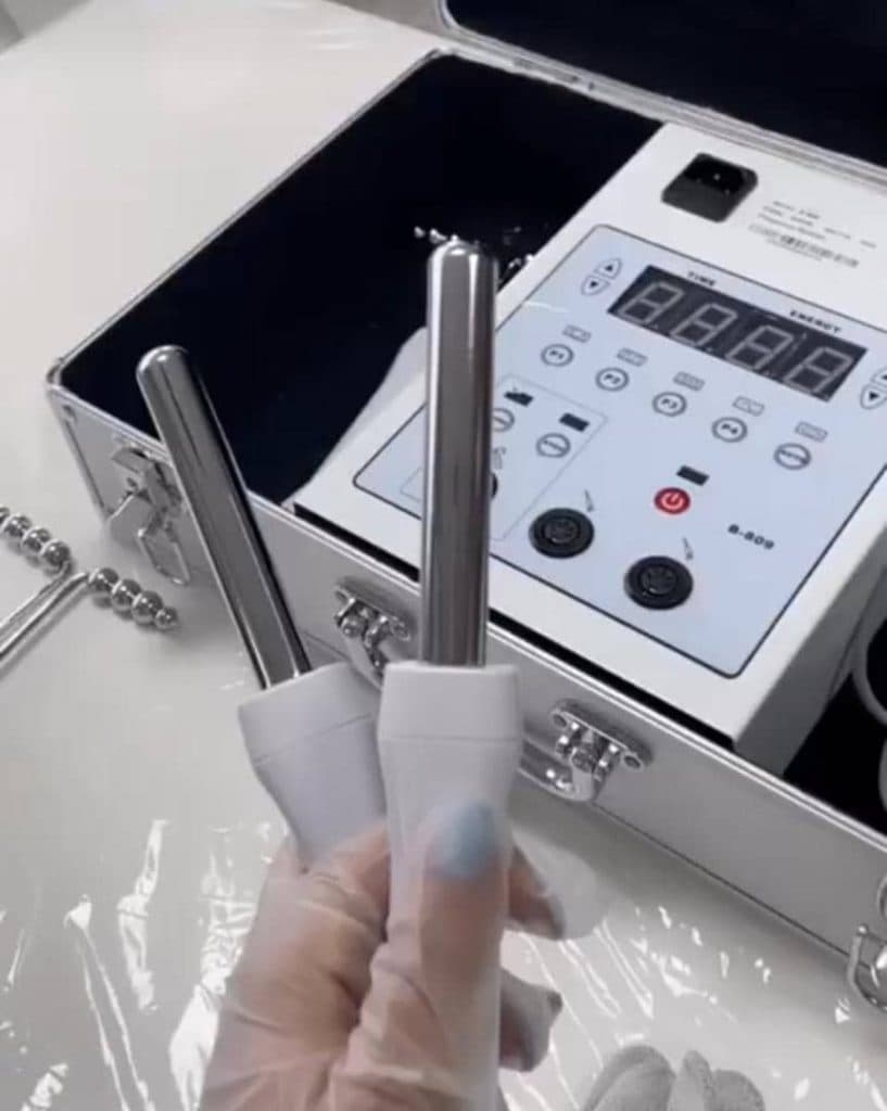 خدمات تخصصی فشیال پوست ماه در رحمت آباد شیراز