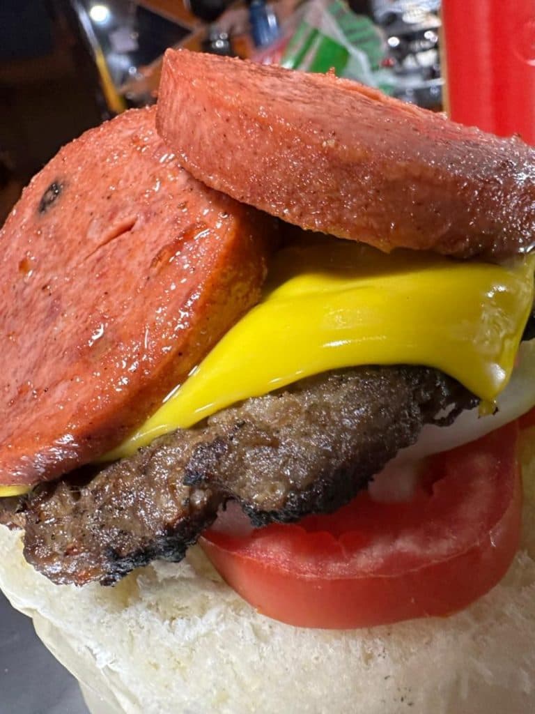 کافه و رستوران فرشید در کهنوج