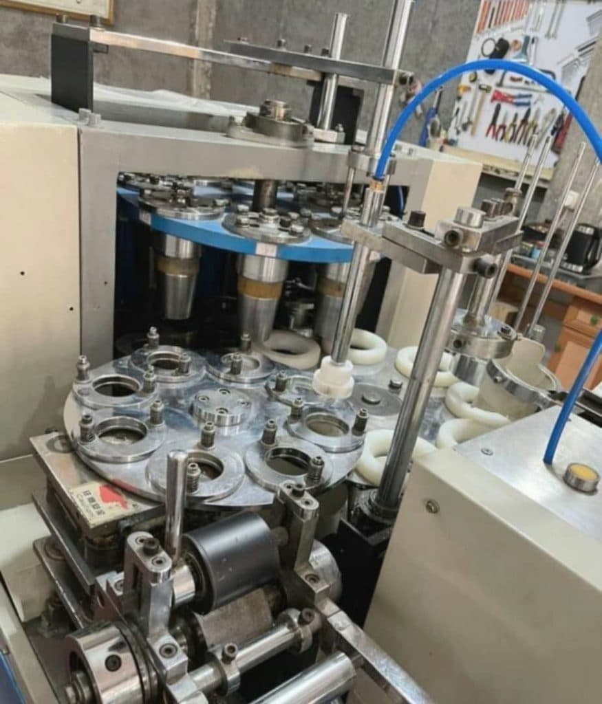 تولید دستگاه رول به رول سفره شاخه گستران اراک در خرم آباد