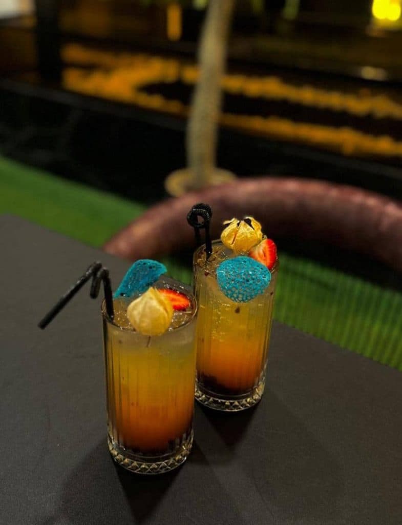 کافه رستوران فلاورز در طرقبه مشهد