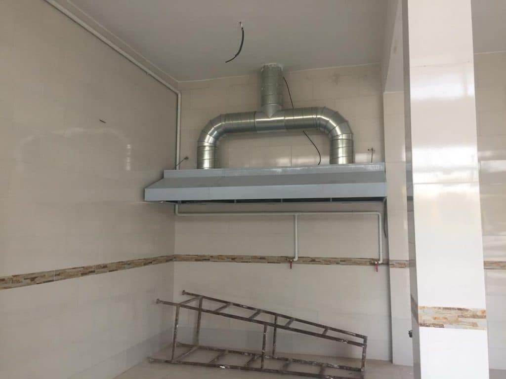 طراحی و تولید هود صنعتی ایتالیایی جزیره باکسی و حلال تهویه صنعت در شیراز