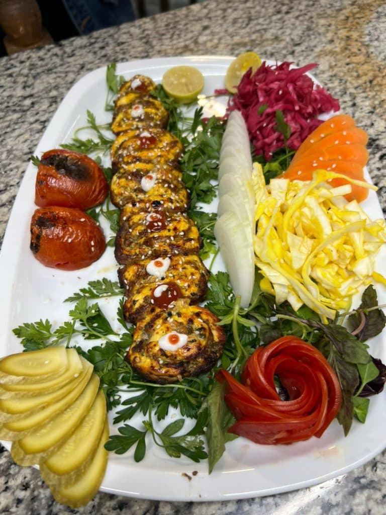 رستوران تمدن در همدان