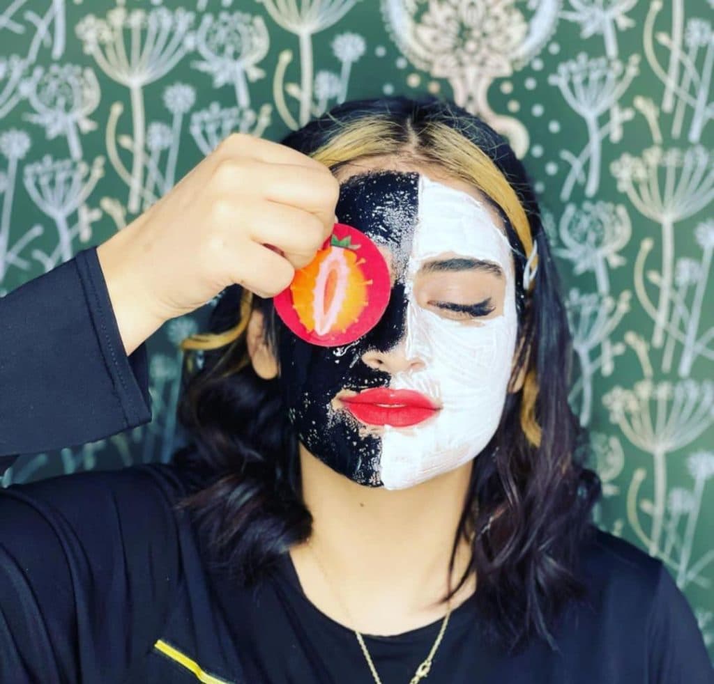 آموزشگاه و سالن زیبایی گلوریا در نکا