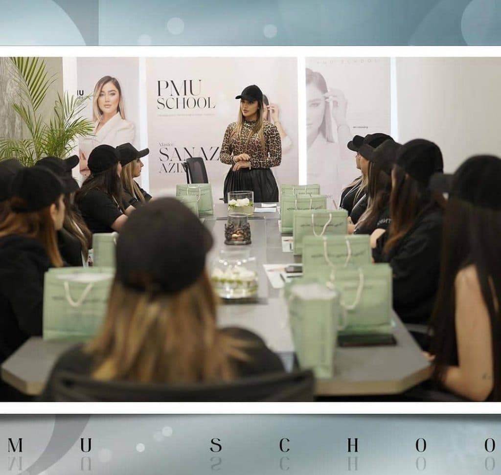 آموزش تخصصی آرایش دائم میکروبلیدینگ ابرو و ریموو تاتو ساناز عظیمی در آمل