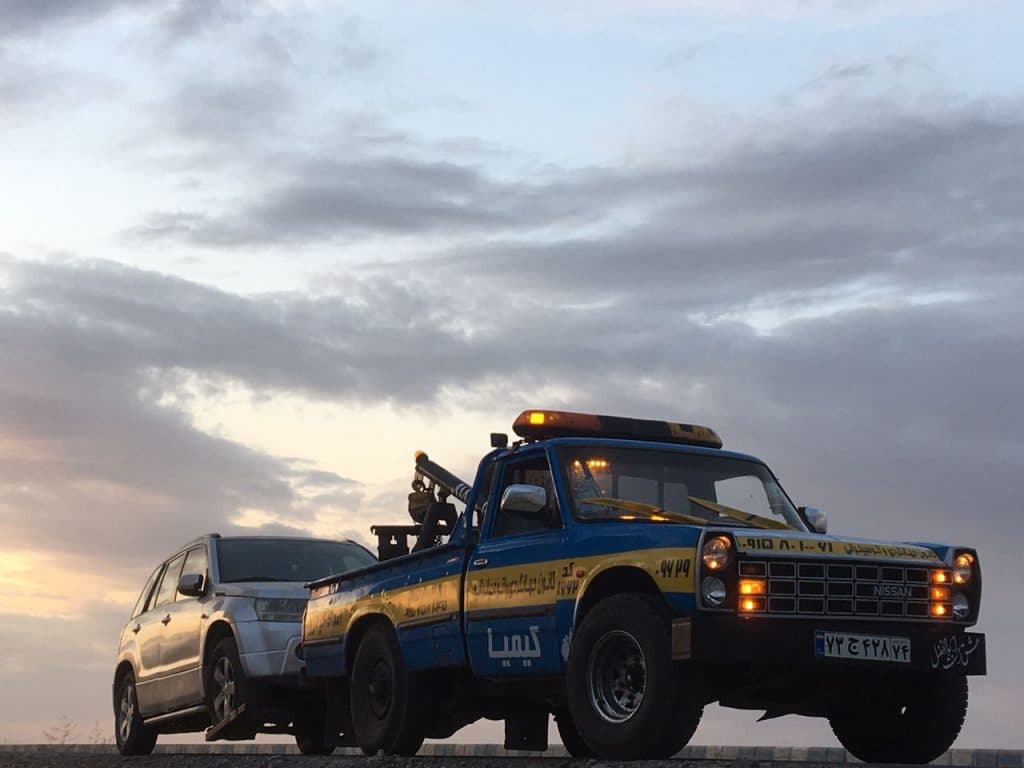 امداد خودرو و یدک کش شبانه روزی سعیدنیا در فاروج