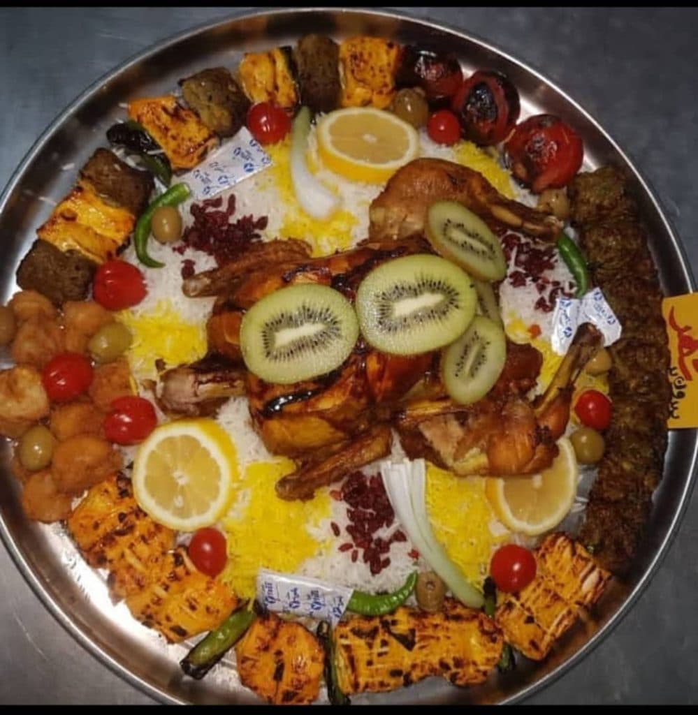 رستوران بیرون بر شهر در بوشهر