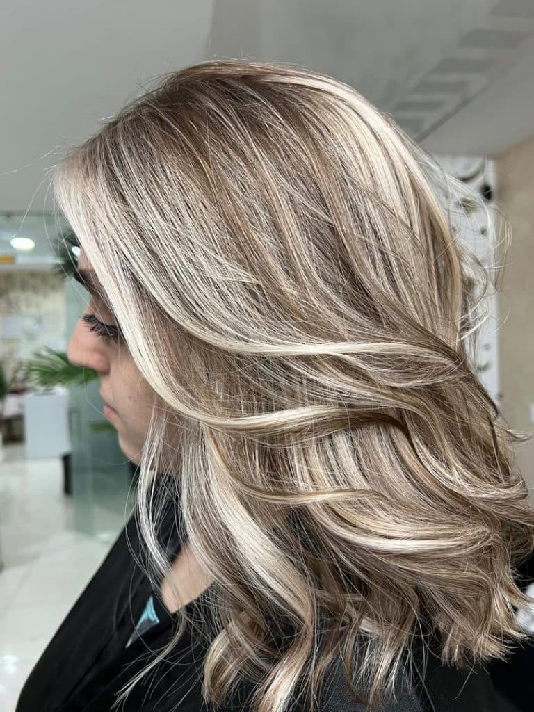 سالن زیبایی و تخصصی حاتمه اشرفی در آمل