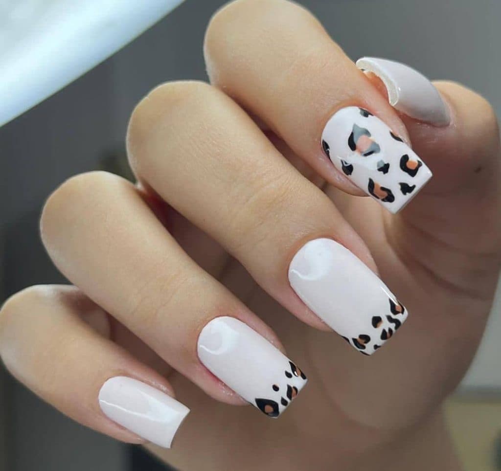 آموزش و خدمات کاشت ناخن و مانیکور سهیلا بختیاری در گرگان گلستان