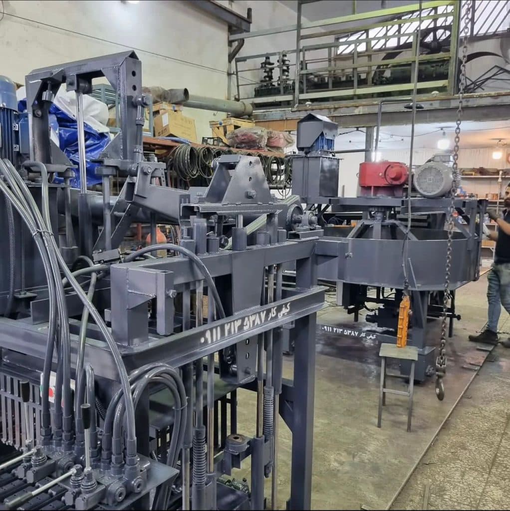 تولید دستگاه بلوک زن کم صدا و همزن ماسه گیر کیفی کار در بابل مازندران