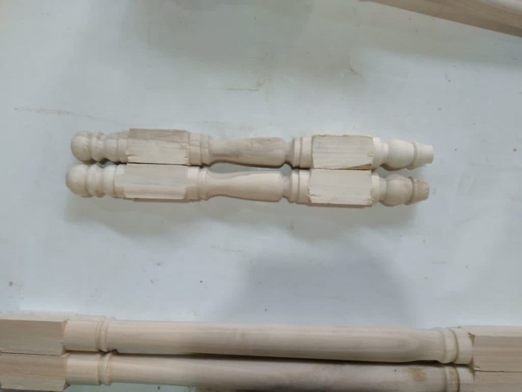 تولید و فروش پایه و ستون چوبی کاج در قم