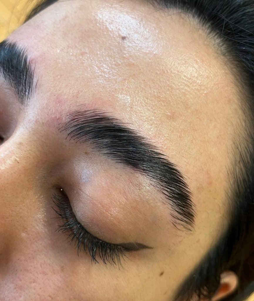 گریم تخصصی عروس و شینیون و سالن زیبایی یکتا در فردیس کرج