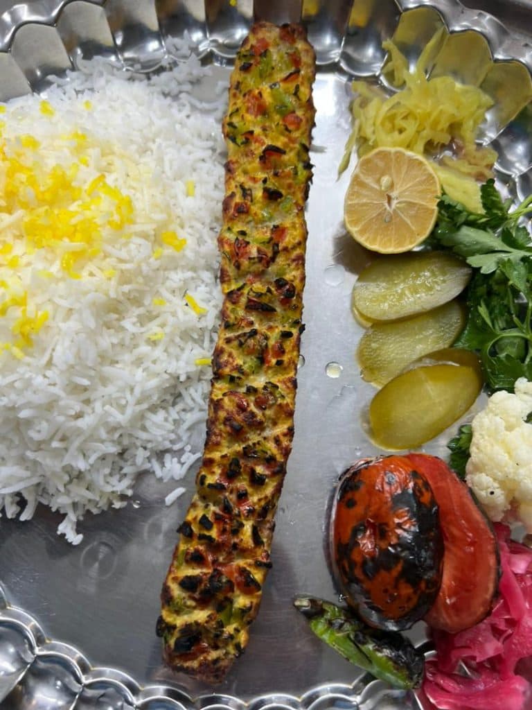 رستوران تمدن در همدان