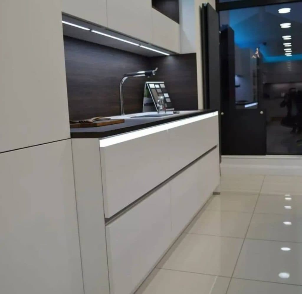 دکوراسیون داخلی الو کابینت در تهران