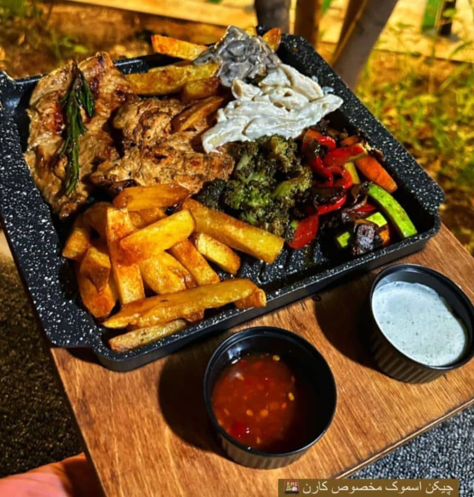 باغ رستوران کارن در کاشان