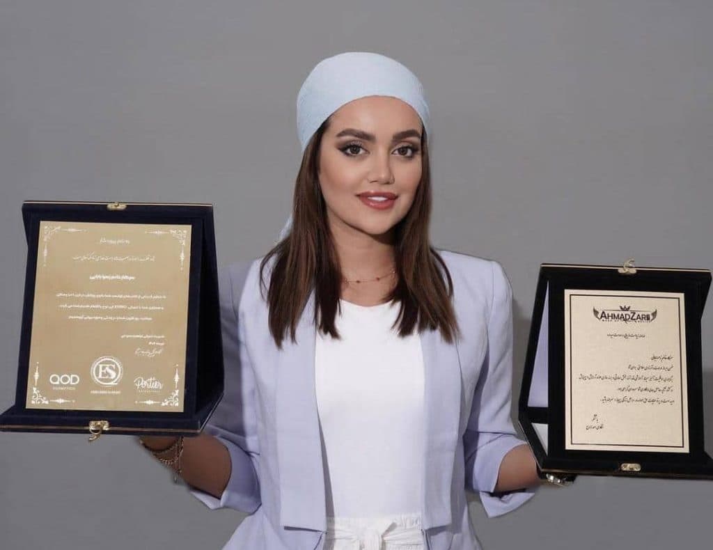 مرکز تخصصی کراتین احیای مو و اسکراب اسکالپ سر زهرا بابایی در متل قو مازندران