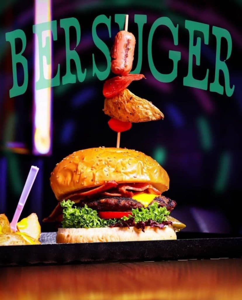 فست فود برسوگر اراک