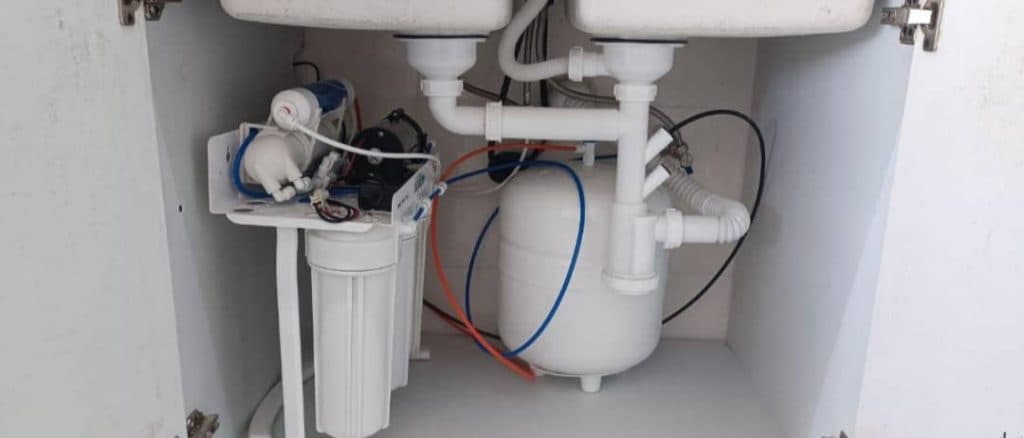 خدمات نصب و تعمیرات پکیج و اسپیلت و دستگاه تصفیه آب کرمی در شیراز