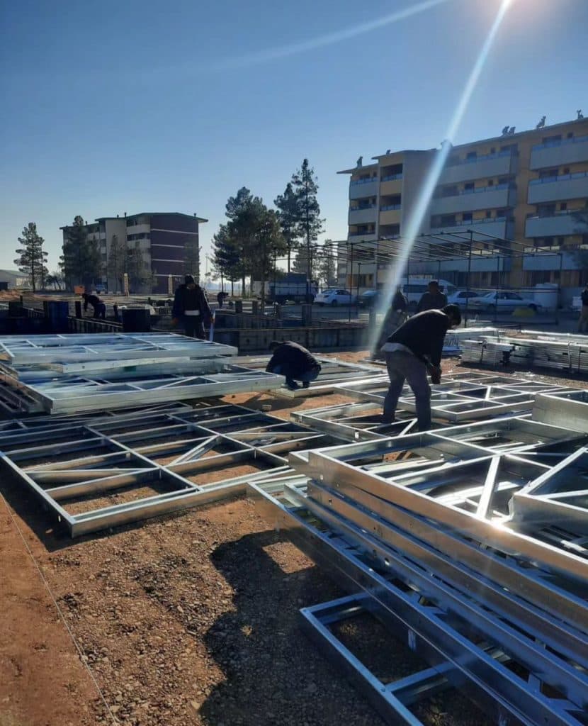 طراحی تولید و اجرا سازه های سبک LSF پاکدل در اصفهان