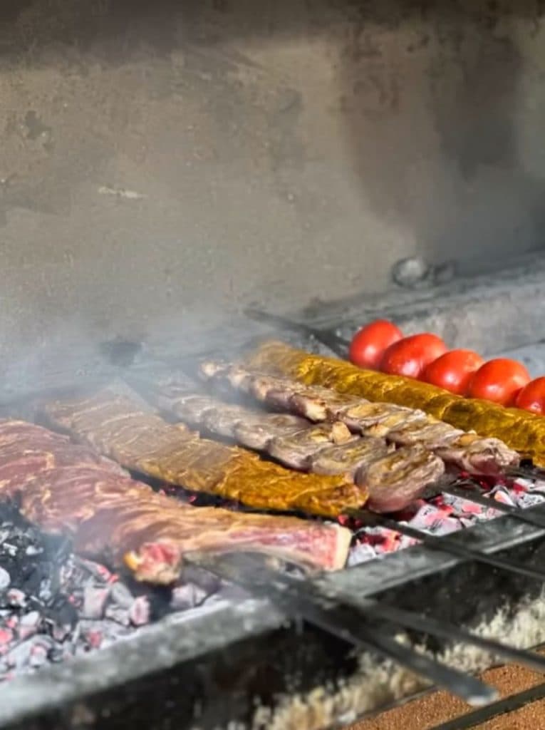 سفره خانه سنتی کوچه باغ در بهبهان