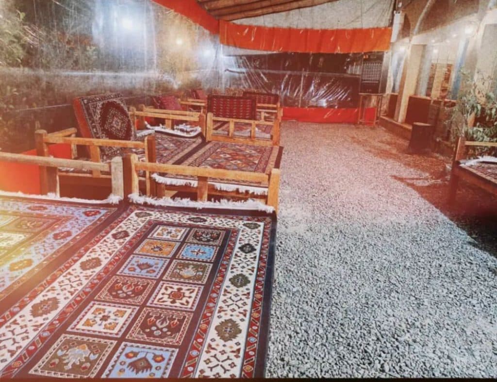 سفره خانه سنتی نگار در کاشان