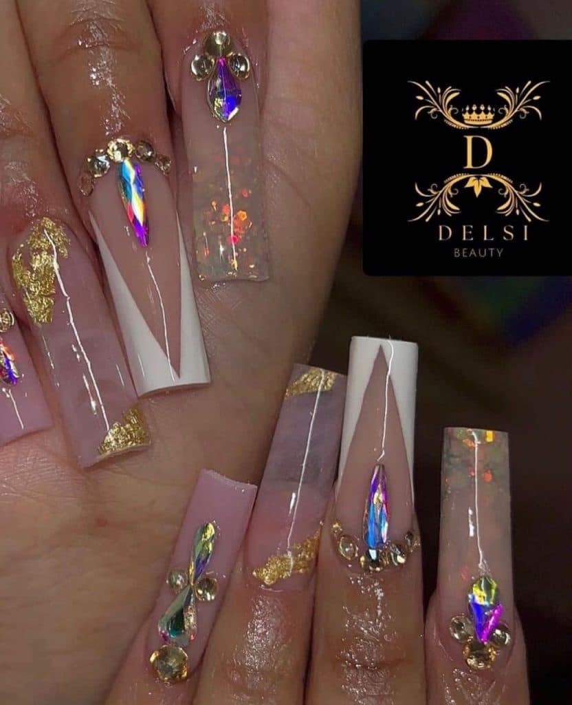 سالن زیبایی دلسی بیوتی در گلسار رشت