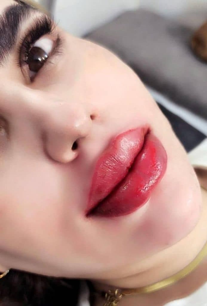 خدمات تخصصی و آموزش آرایش دائم سارا ساعدی در سبزوار