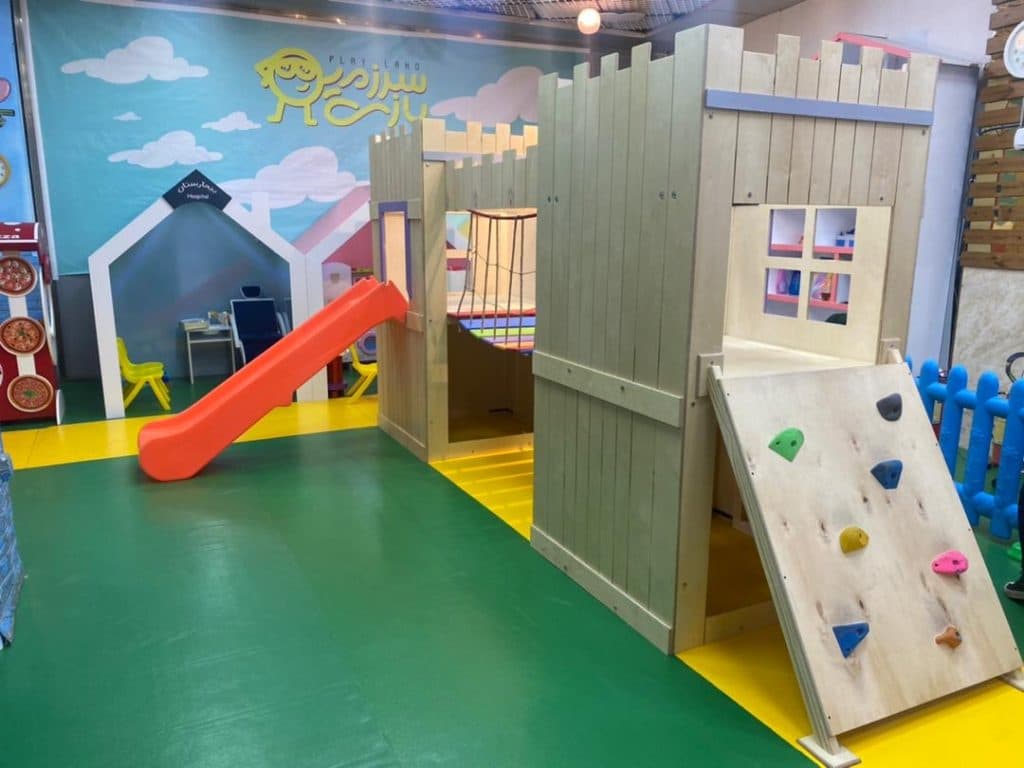 سرزمین بازی پلاتین سنتر در شهرک غرب تهران