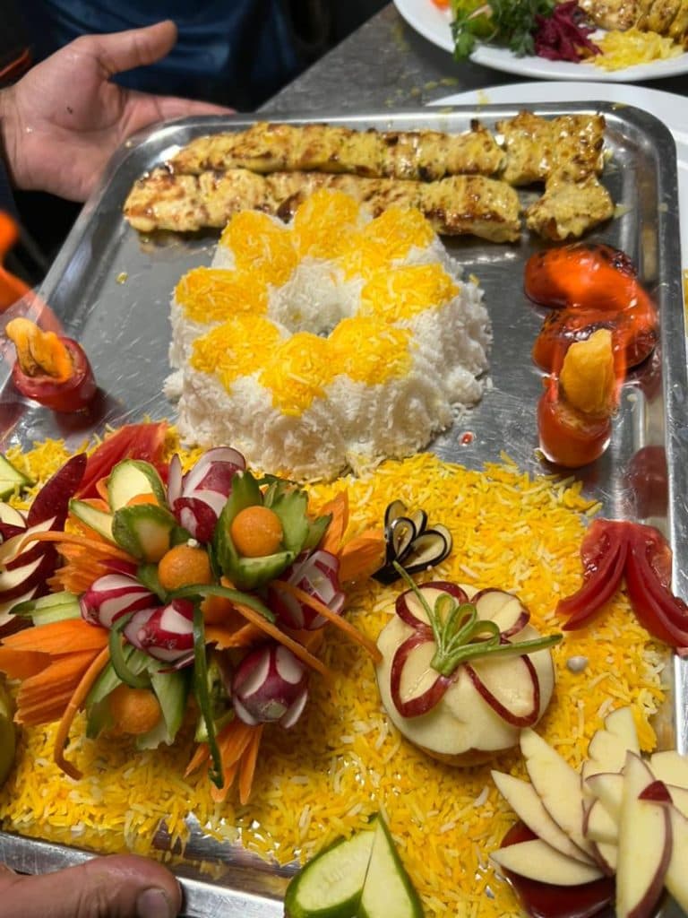 رستوران تمدن در همدان