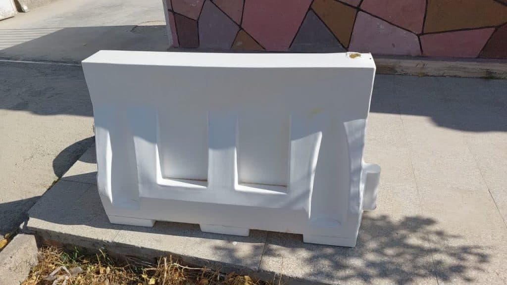 آونگ پلاست نمایندگی فروش مخازن سه لایه پالت بشکه و نیوجرسی در اراک