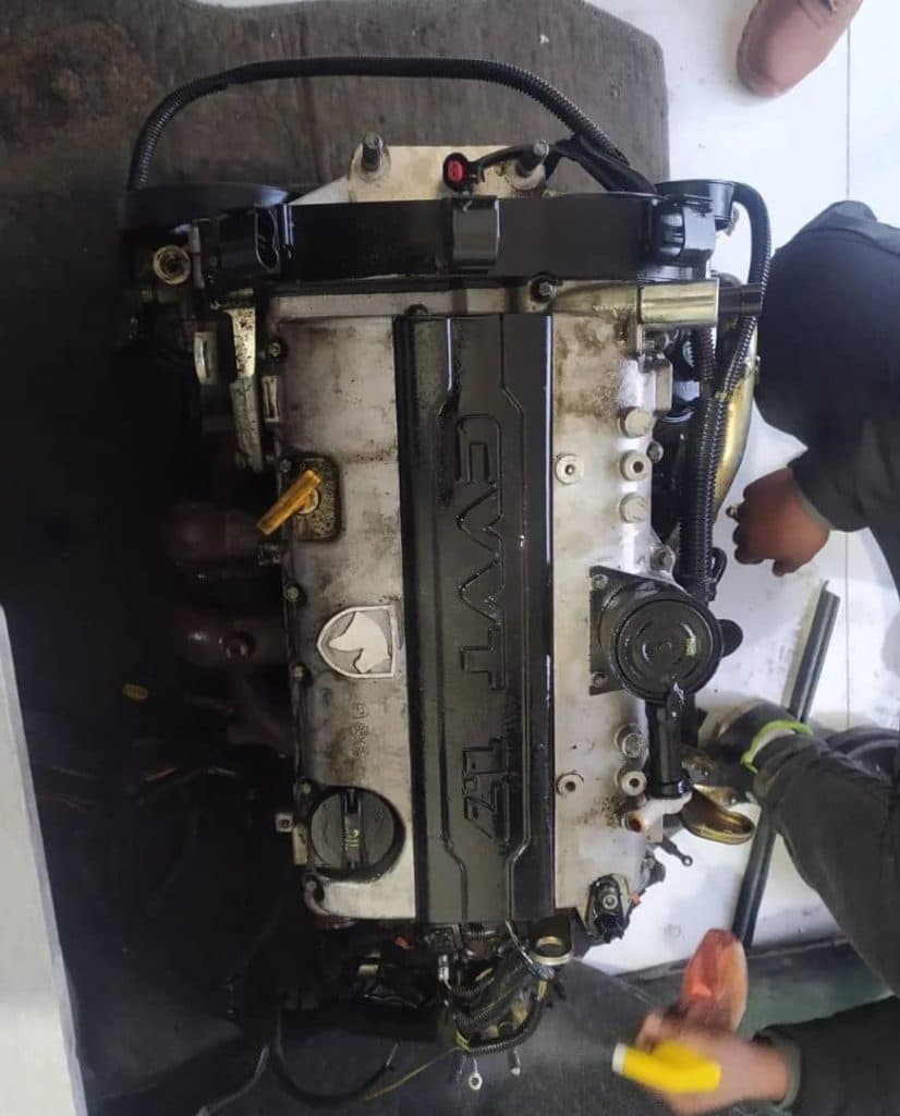 خرید و فروش خودروی اوراقی و تصادفی کیوان صفا در سقز