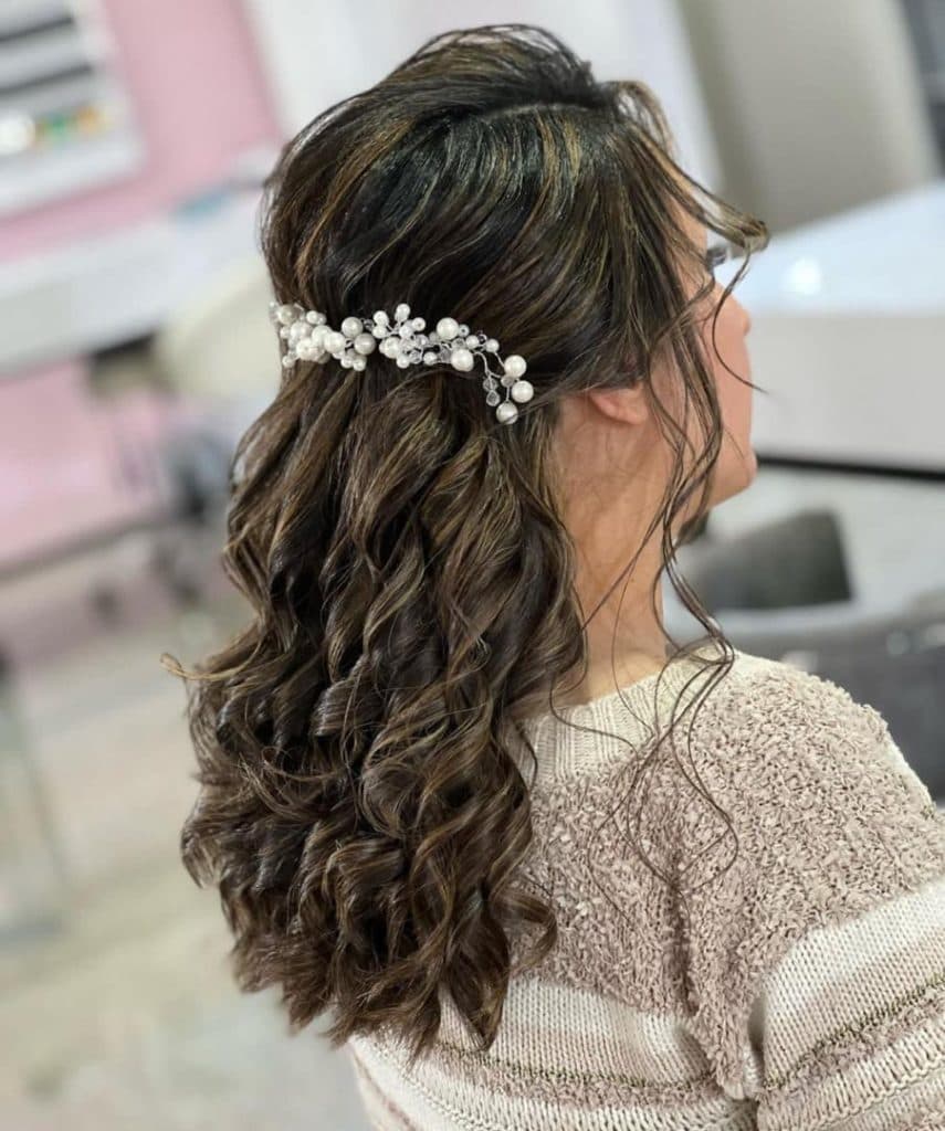 سالن زیبایی آفرینا در گرمسار