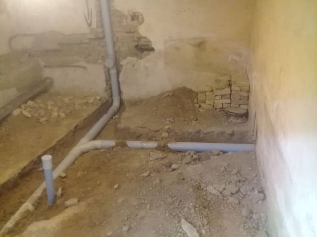 تاسیسات و اجرای لوله کشی ساختمان آرین در نجف آباد اصفهان