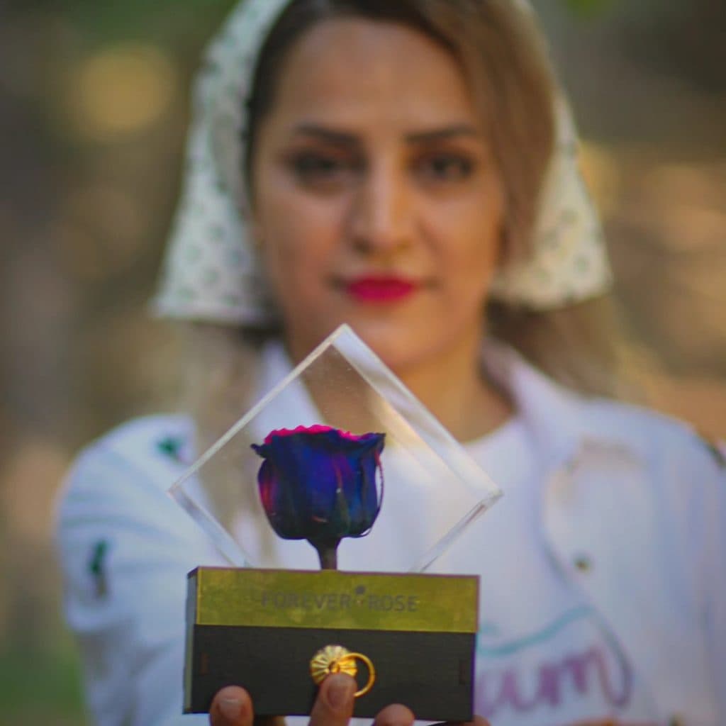 فروشگاه جعبه کادویی و لوازم گل فروشی شیک باکس در مشهد