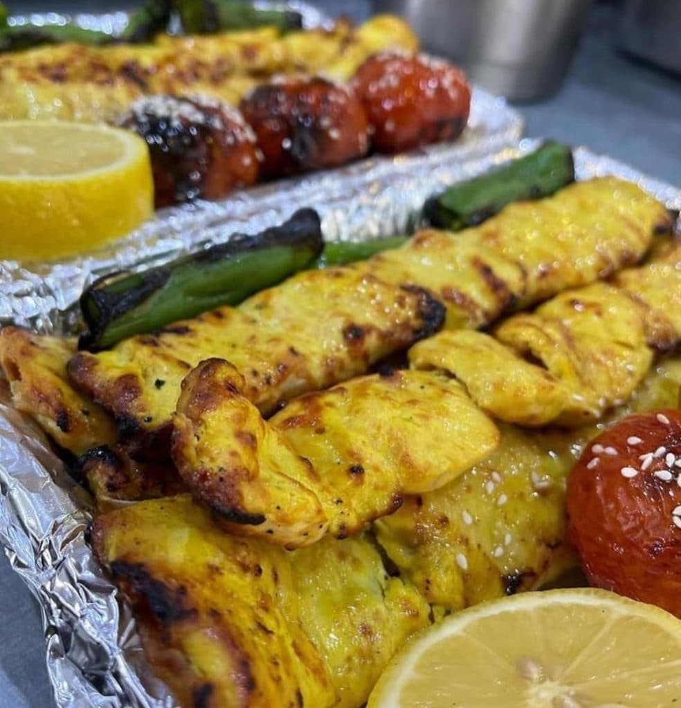 کترینگ و غذای خانگی نثار در لاله زار تبریز